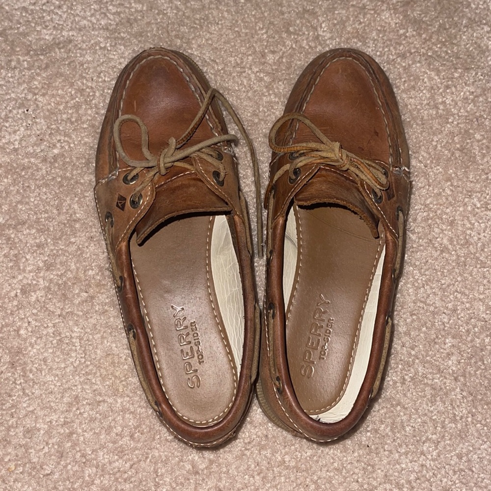 Leather sperry